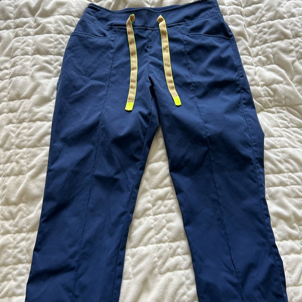 4 Pocket Pixel Women's Scrub Pant